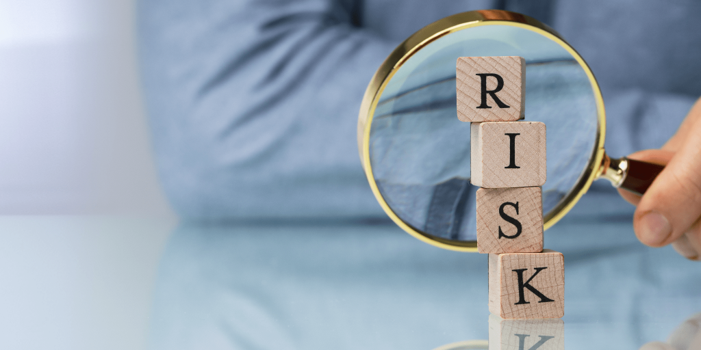 Which risks are associated with outsourcing?