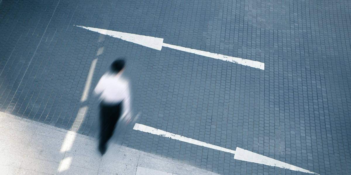 outsourcing vs freelancing blog